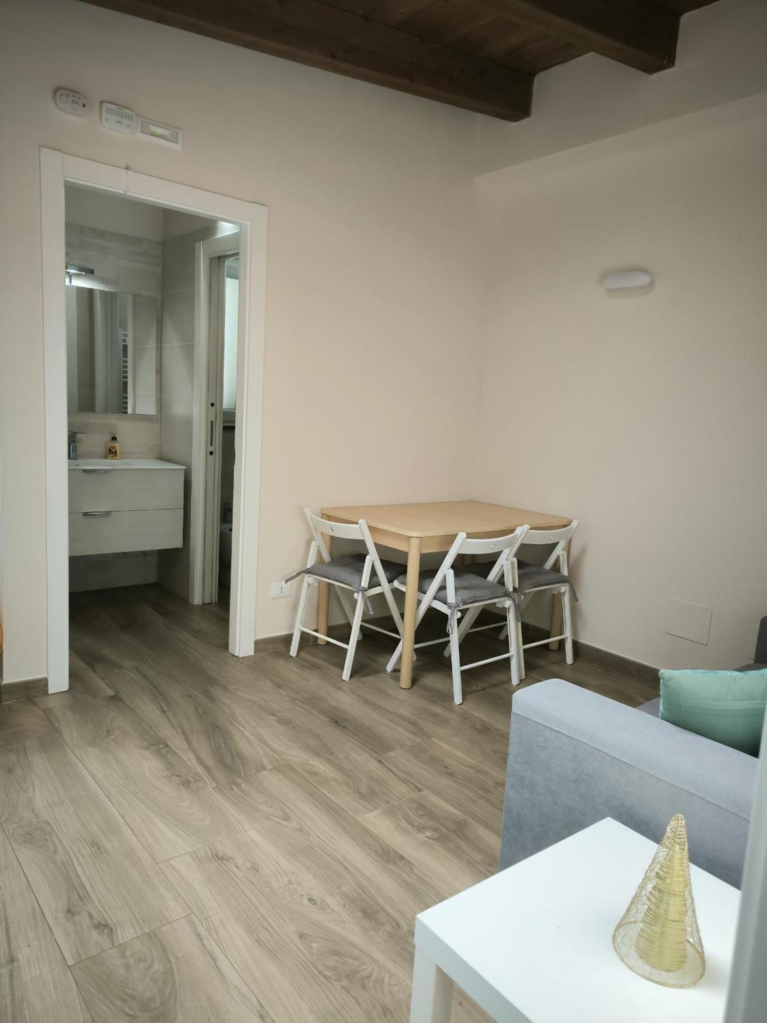 La Mimosa Chic Bed & Breakfast ปิเอตราซานตา ภายนอก รูปภาพ